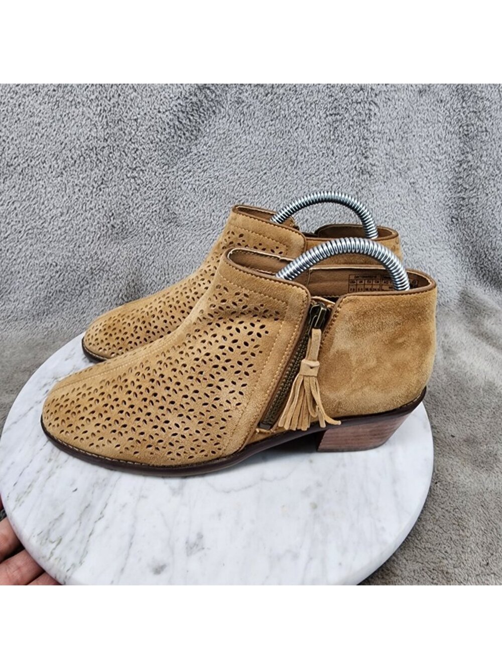 Vionic Shoes Womens Size 7.5 Tan Suede Daytona Side Zip Ankle Boots *Read*